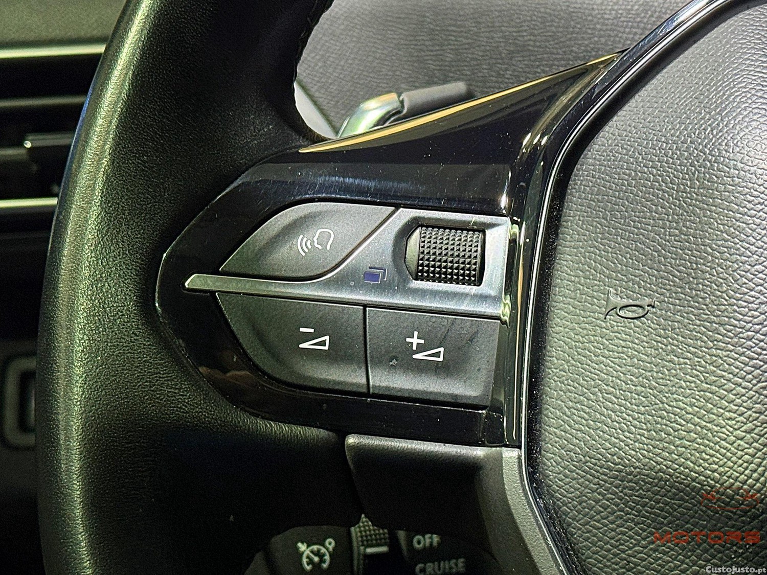 Peugeot 3008 1.2 PureTech Allure Pack EAT8 — fotografia 3