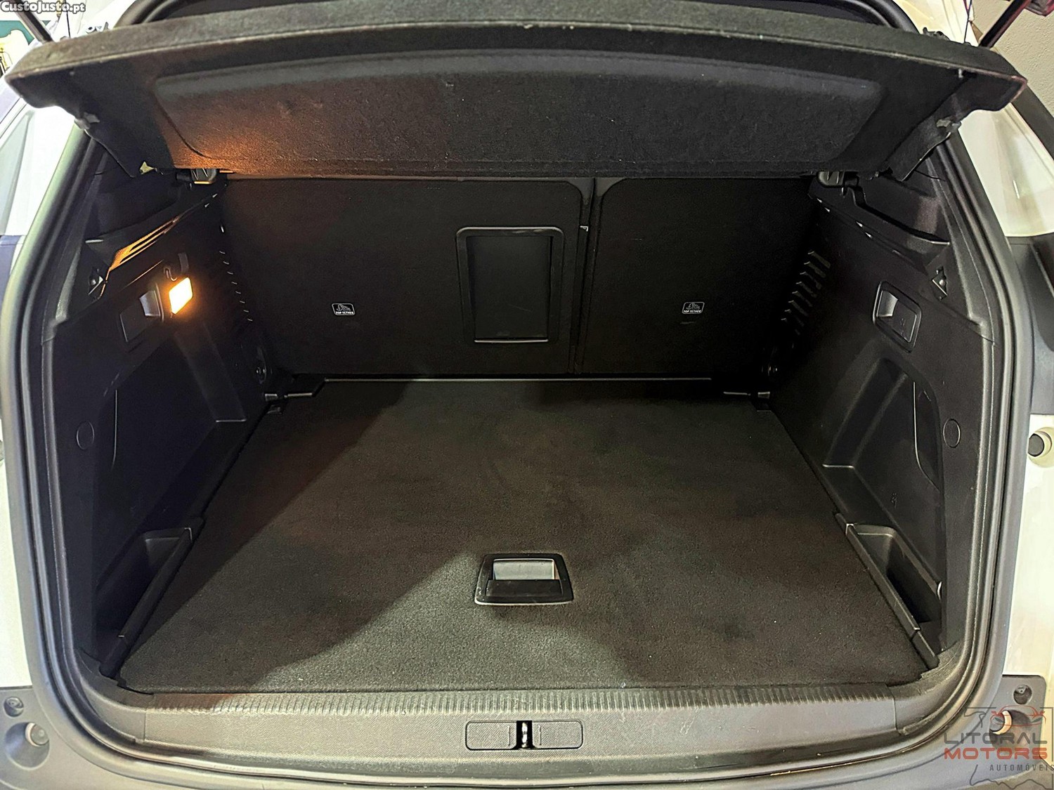 Peugeot 3008 1.2 PureTech Allure Pack EAT8 — fotografia 16