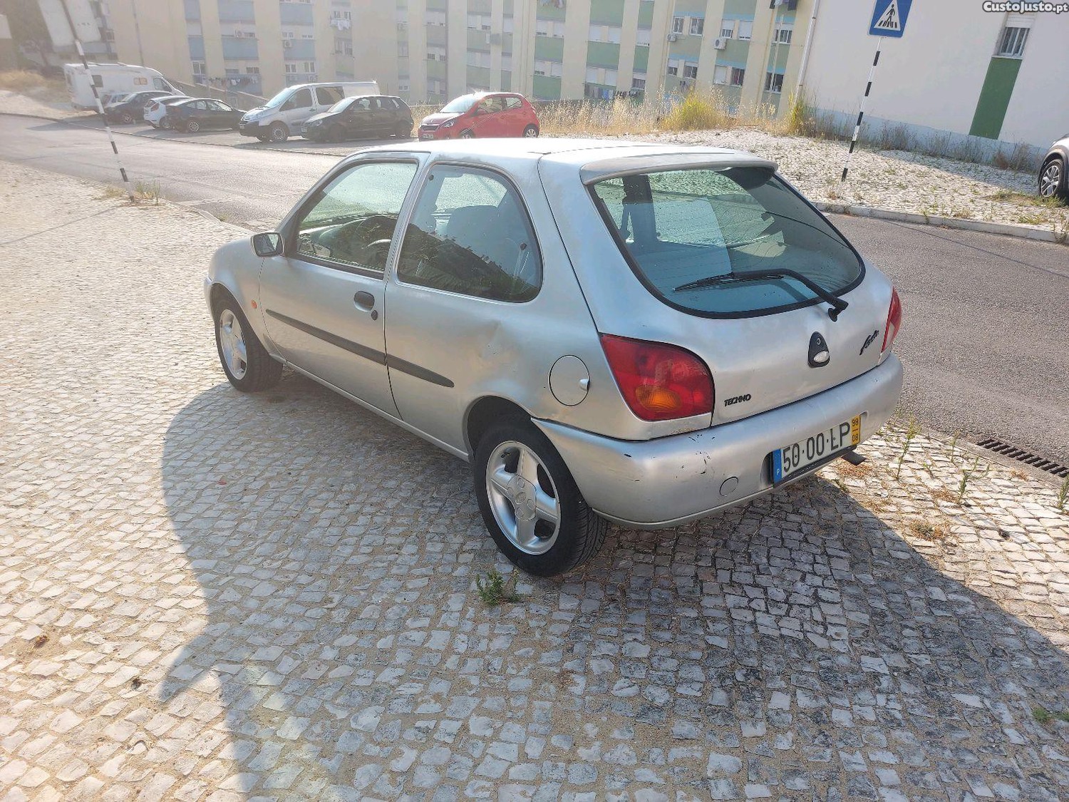 Ford Fiesta techno — fotografia 9