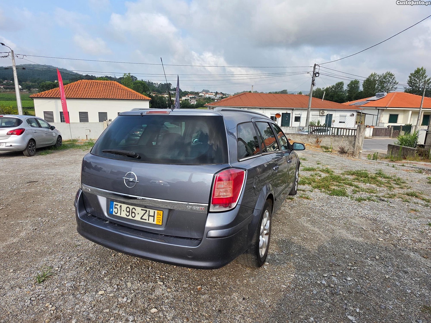 Opel Astra 1.7 cdti 100CV Cosmo — fotografia 8