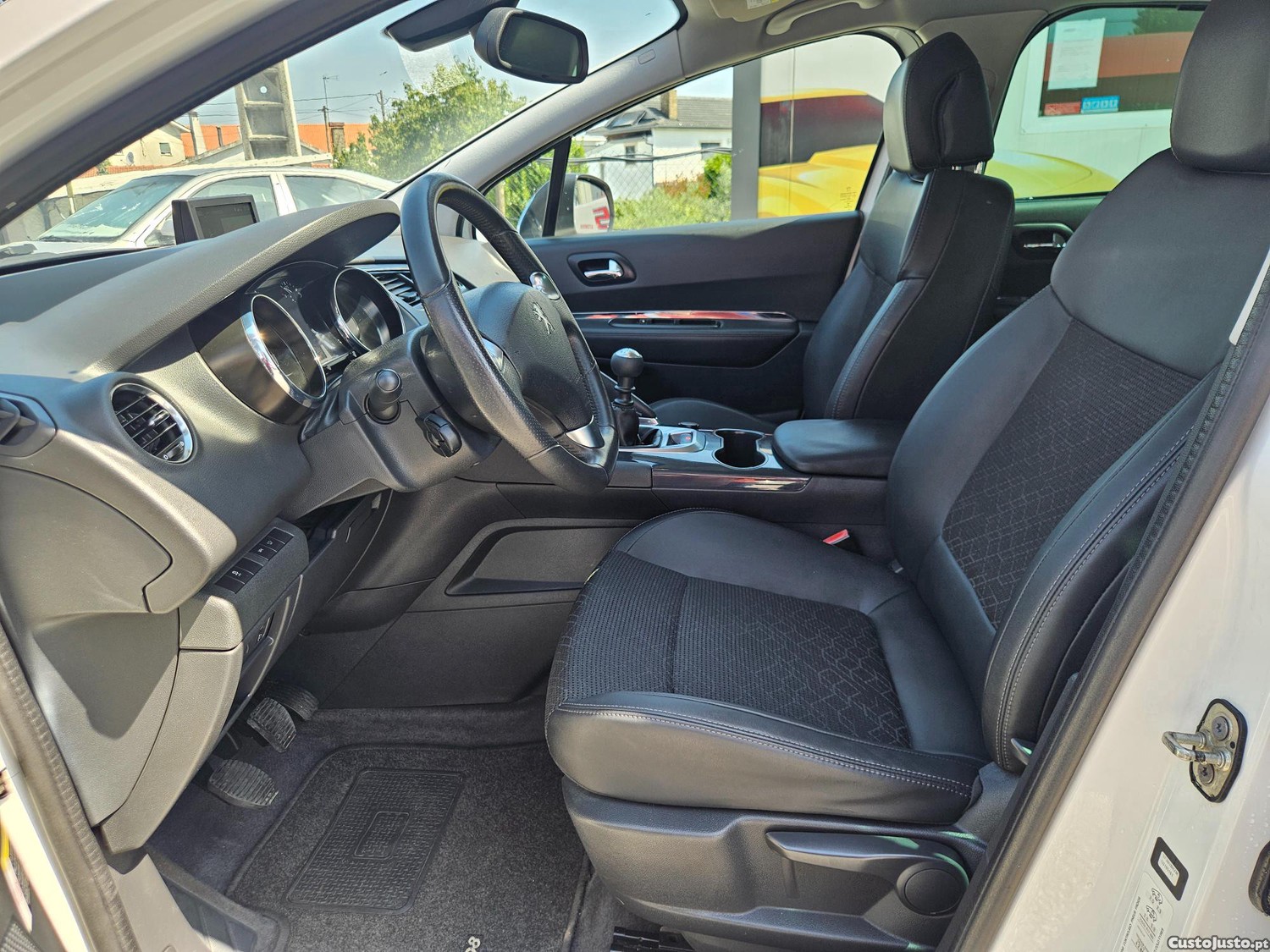 Peugeot 3008 1.6 HDI ALLURE POUCOS KMS — fotografia 7