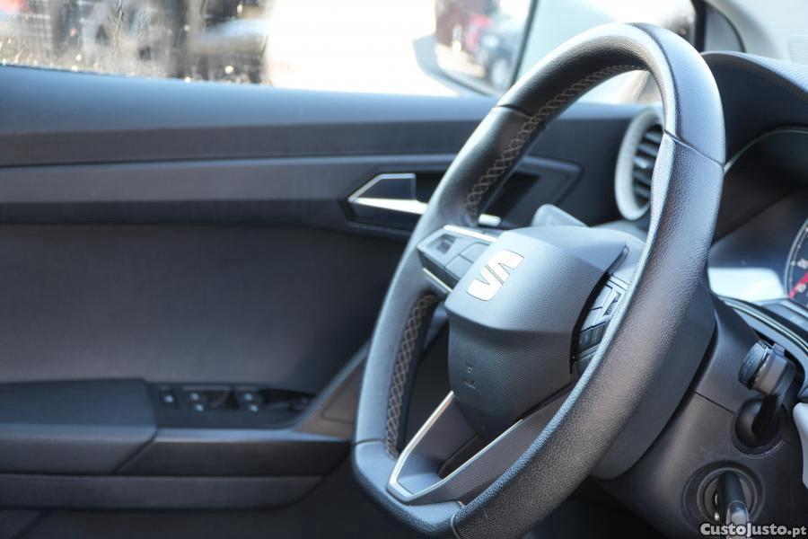 SEAT Arona 1.0 TSI Style — fotografia 5