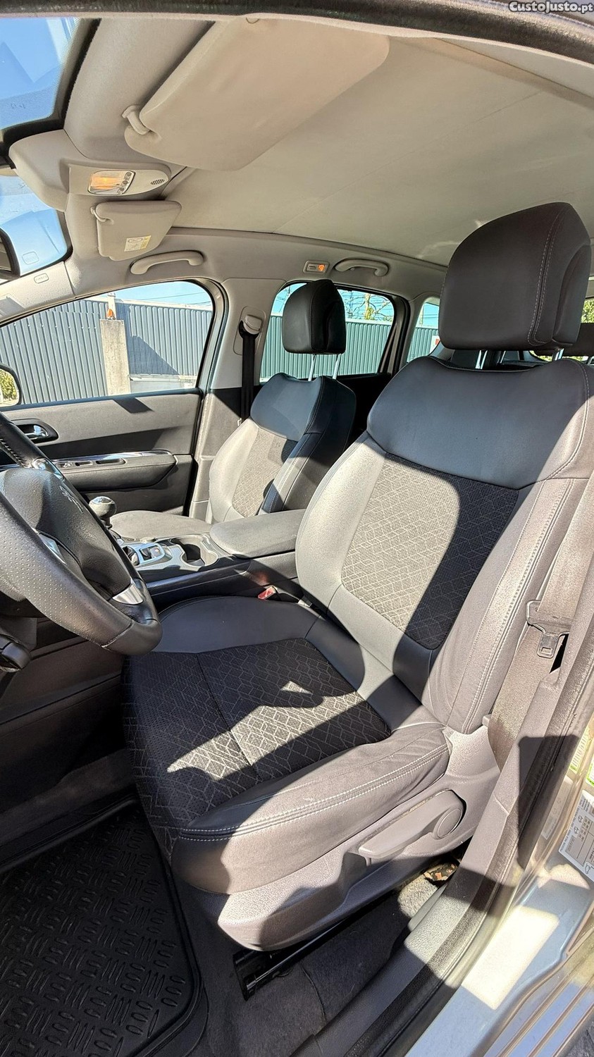 Peugeot 3008 1.6 HDI de 2014 — fotografia 4