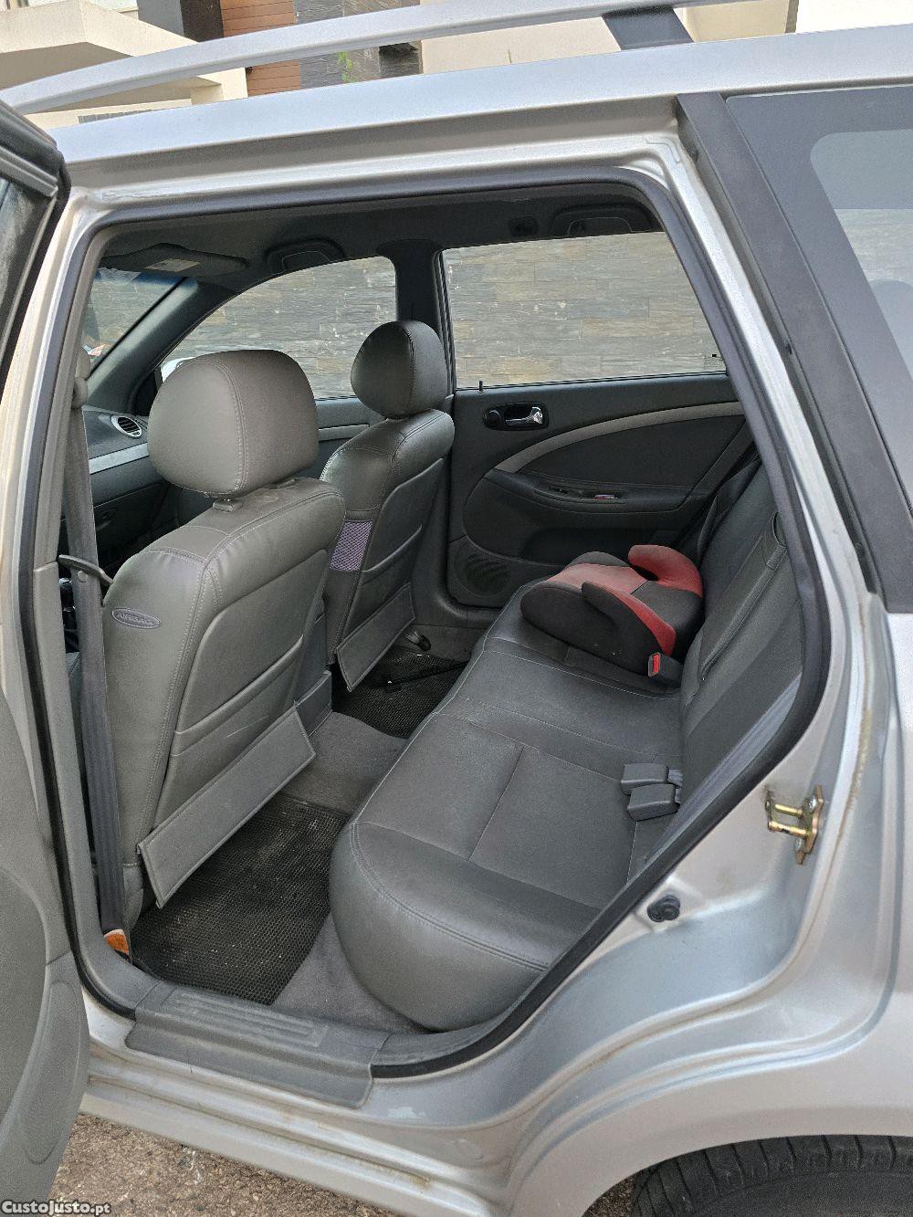 Chevrolet Nubira SW CDX — fotografia 3