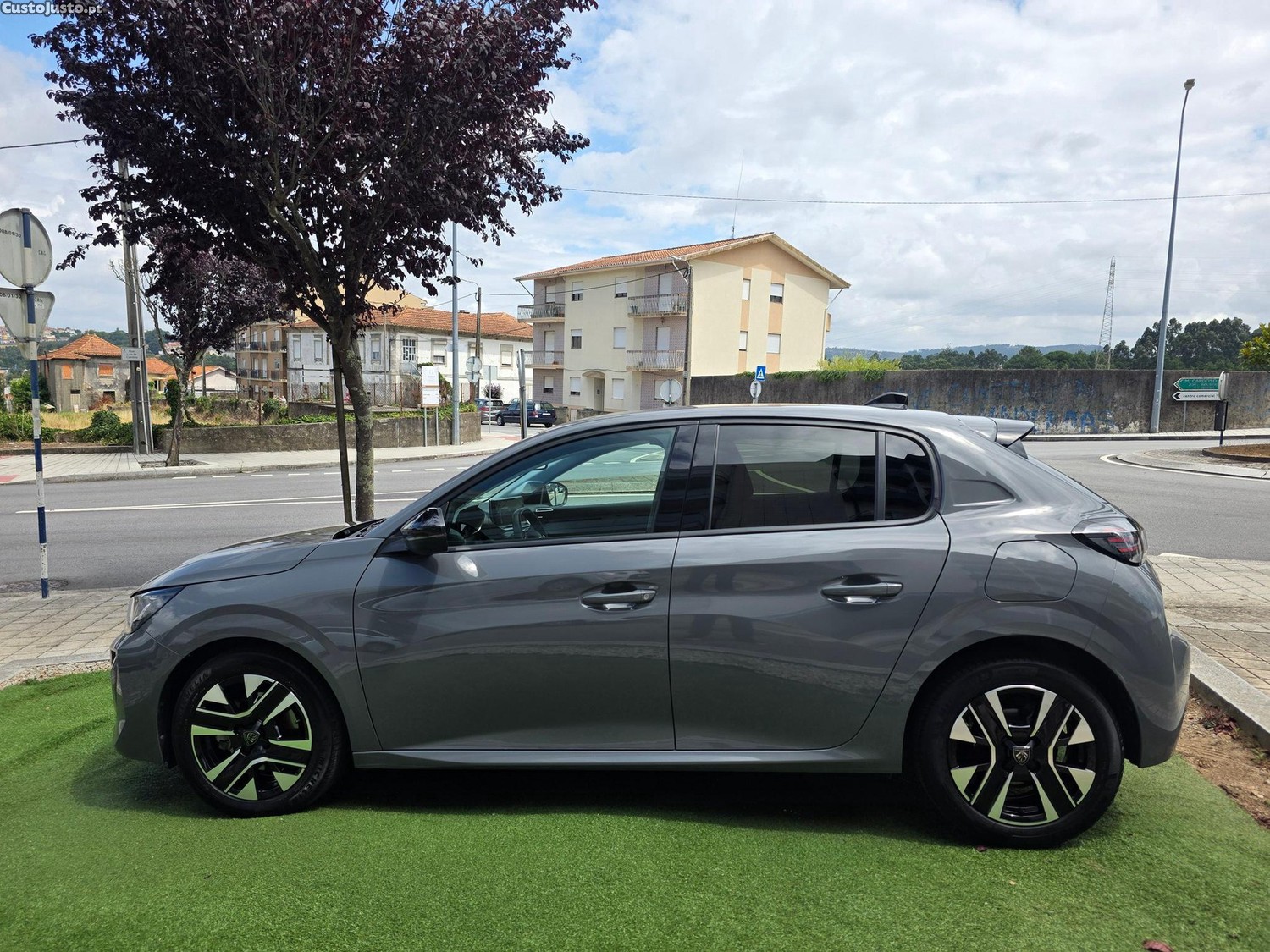 Peugeot 208 1.2 PureTech Allure Pack — fotografia 19
