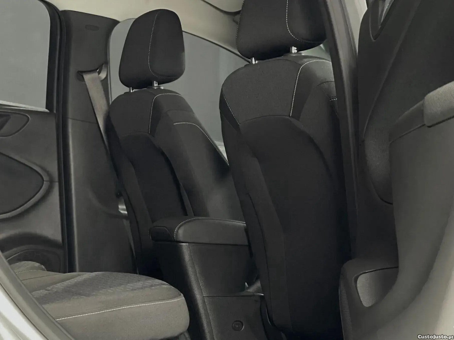 Opel Astra 1.5 D Business Edition S/S — fotografia 5