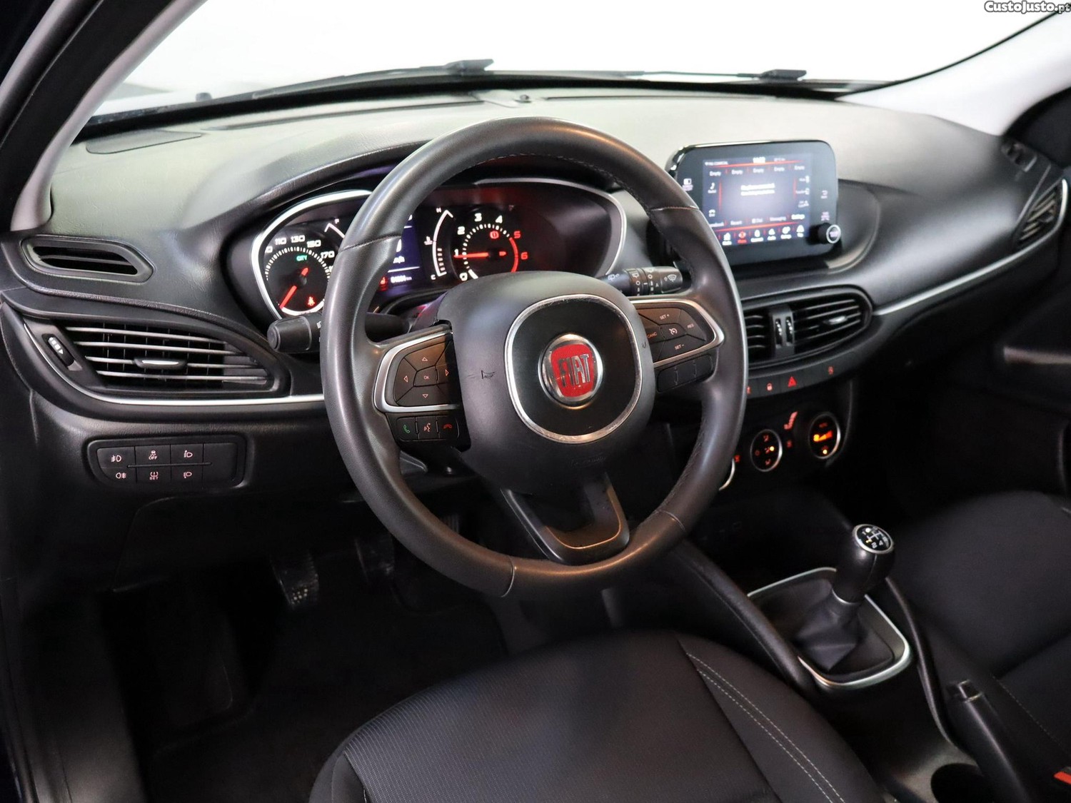 Fiat Tipo 1.3 M-Jet Mirror — fotografia 11