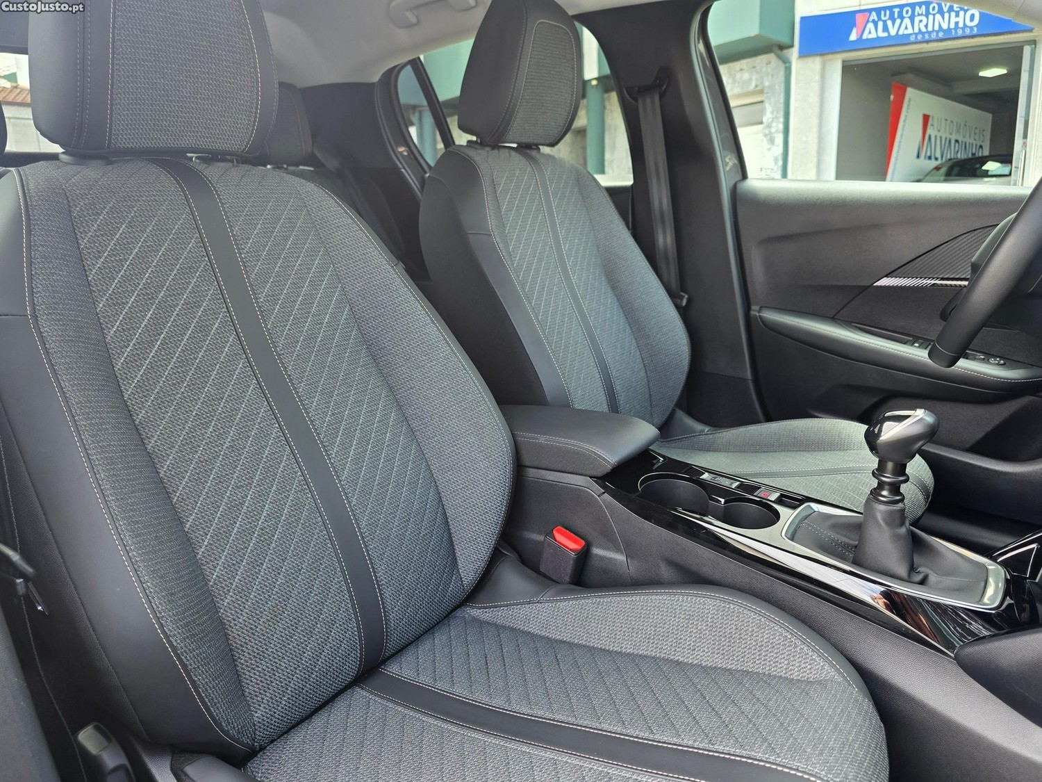 Peugeot 208 1.2 PureTech Allure Pack — fotografia 7