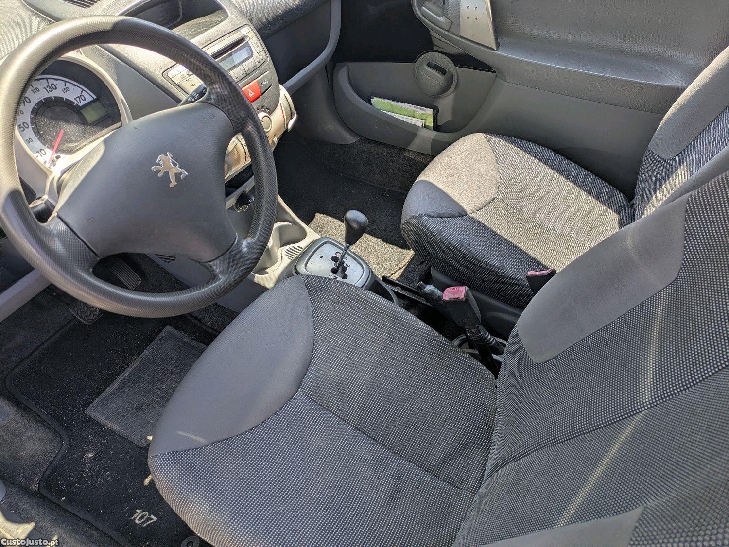 Peugeot 107 Automático — fotografia 6