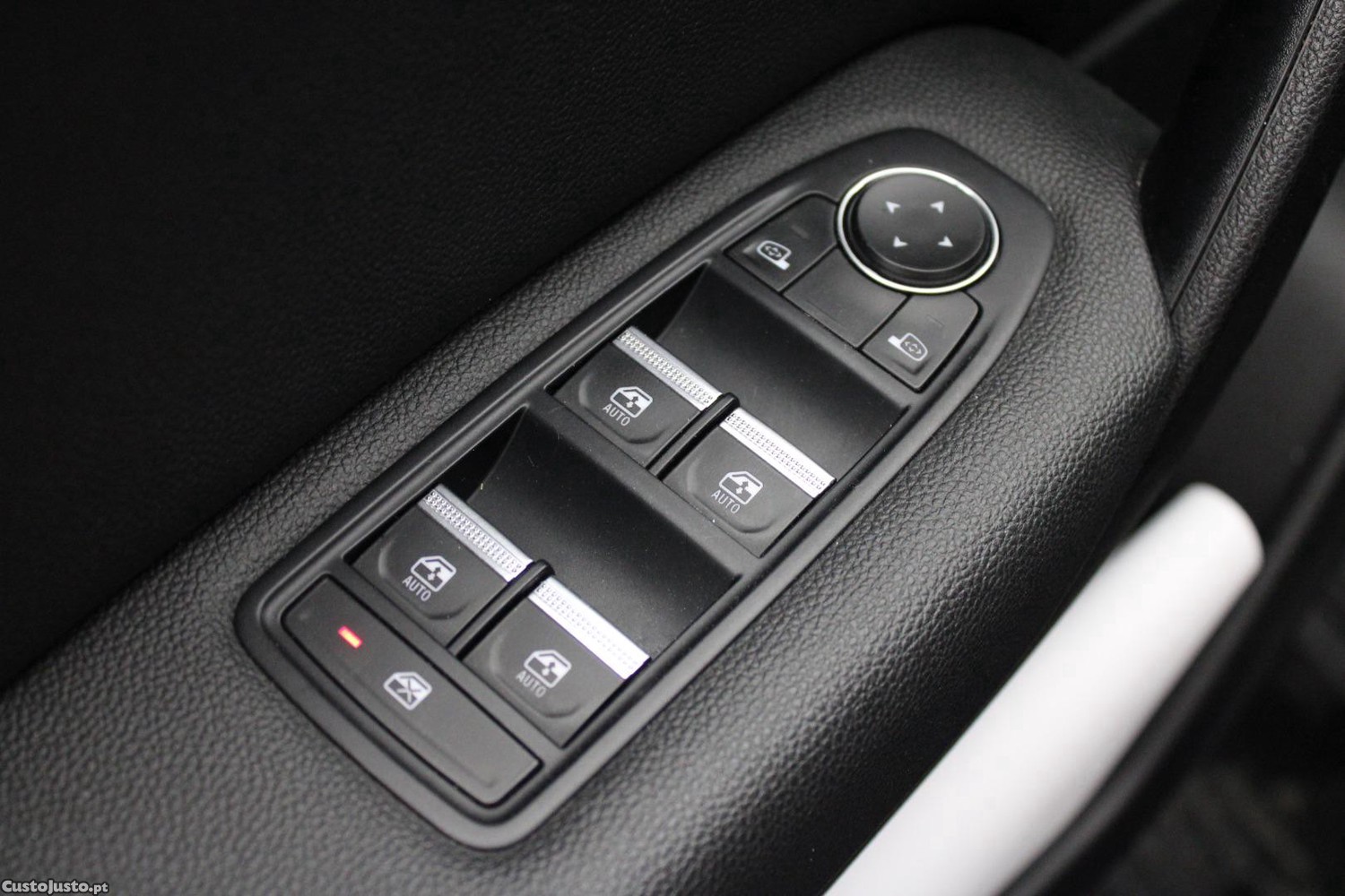 Renault Captur 1.0 TCE TECHNO — fotografia 13