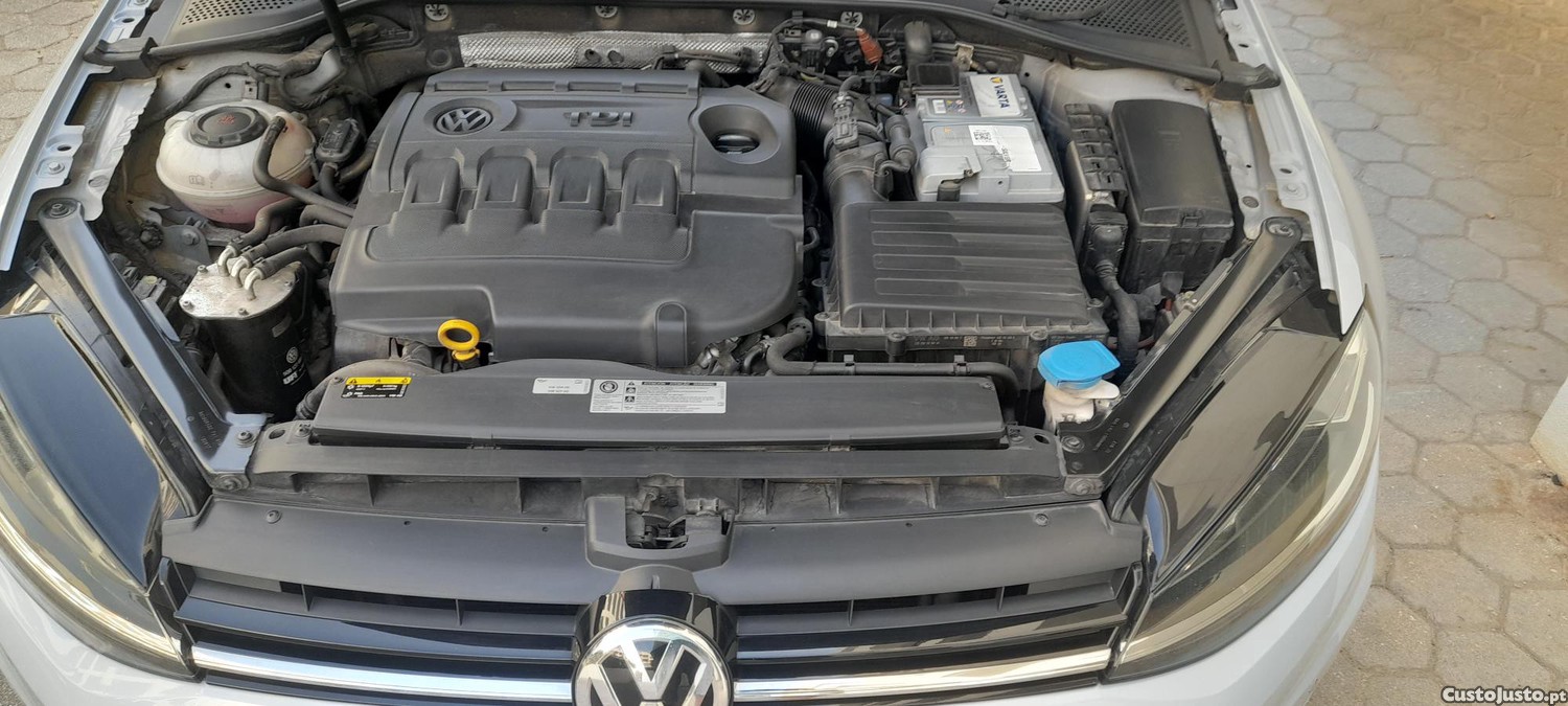 Volkswagen Golf 1.6 TDI — fotografia 2