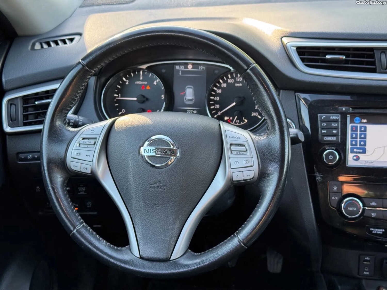 Nissan X-Trail 1.6 dCi N-Connecta — fotografia 4