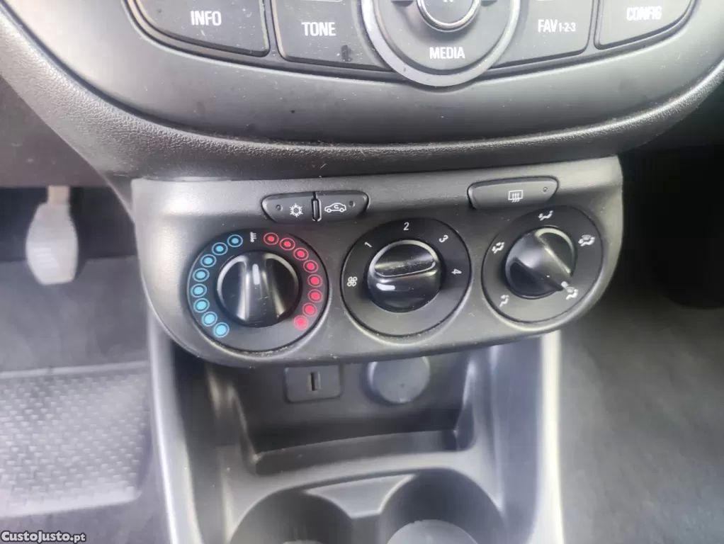 Opel Corsa 1.3 cdti business edition — fotografia 3