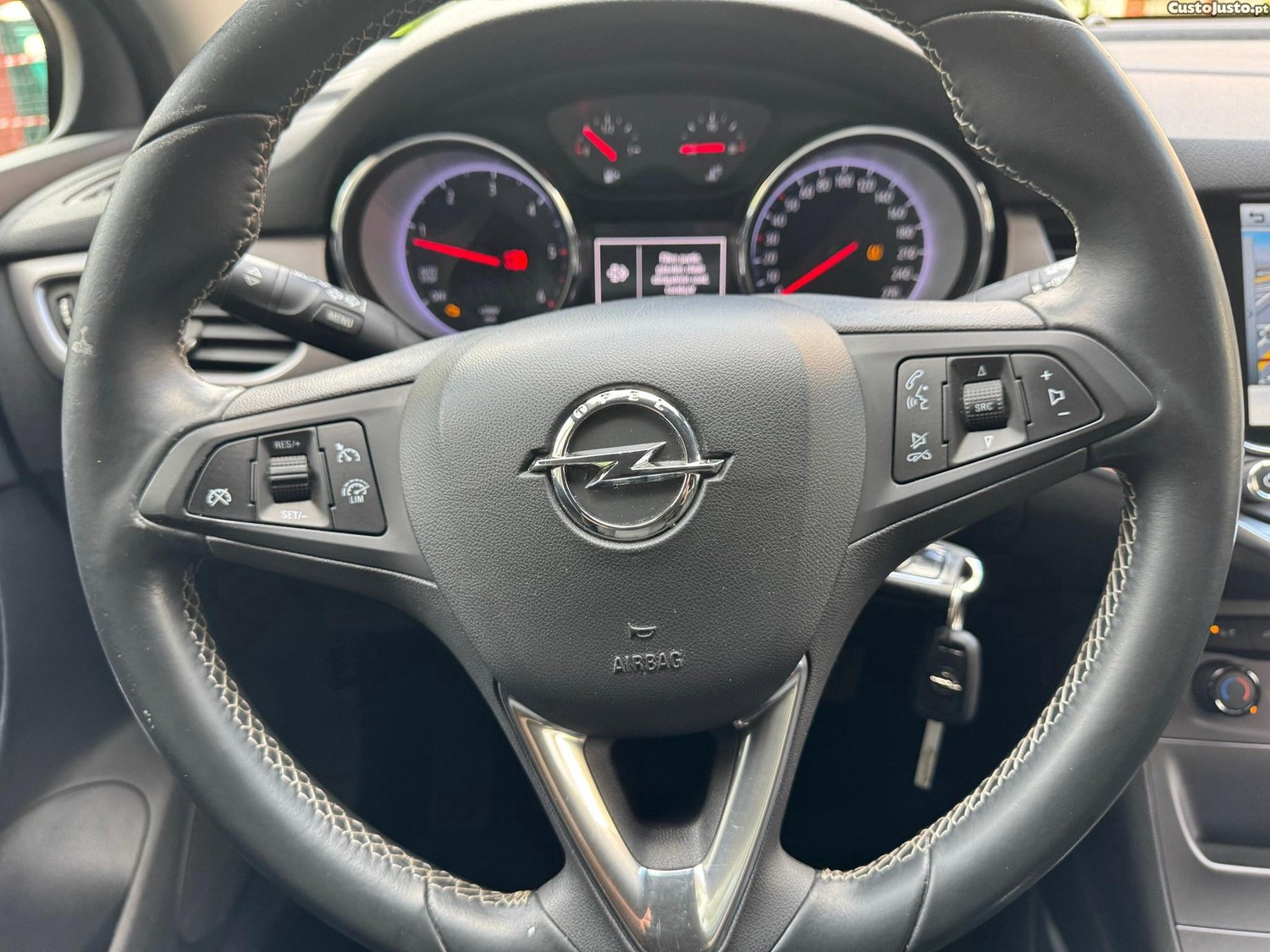 Opel Astra Sports Tourer 1.6 CDTi Cosmo S/S — fotografia 15