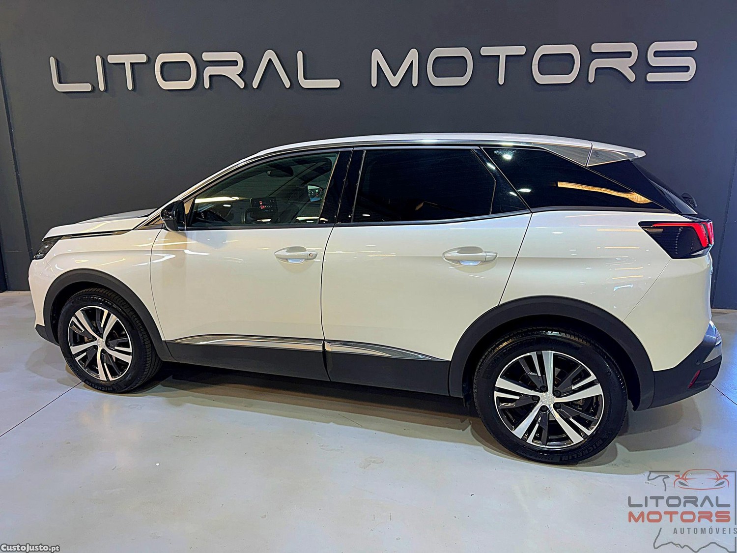 Peugeot 3008 1.2 PureTech Allure Pack EAT8 — fotografia 19