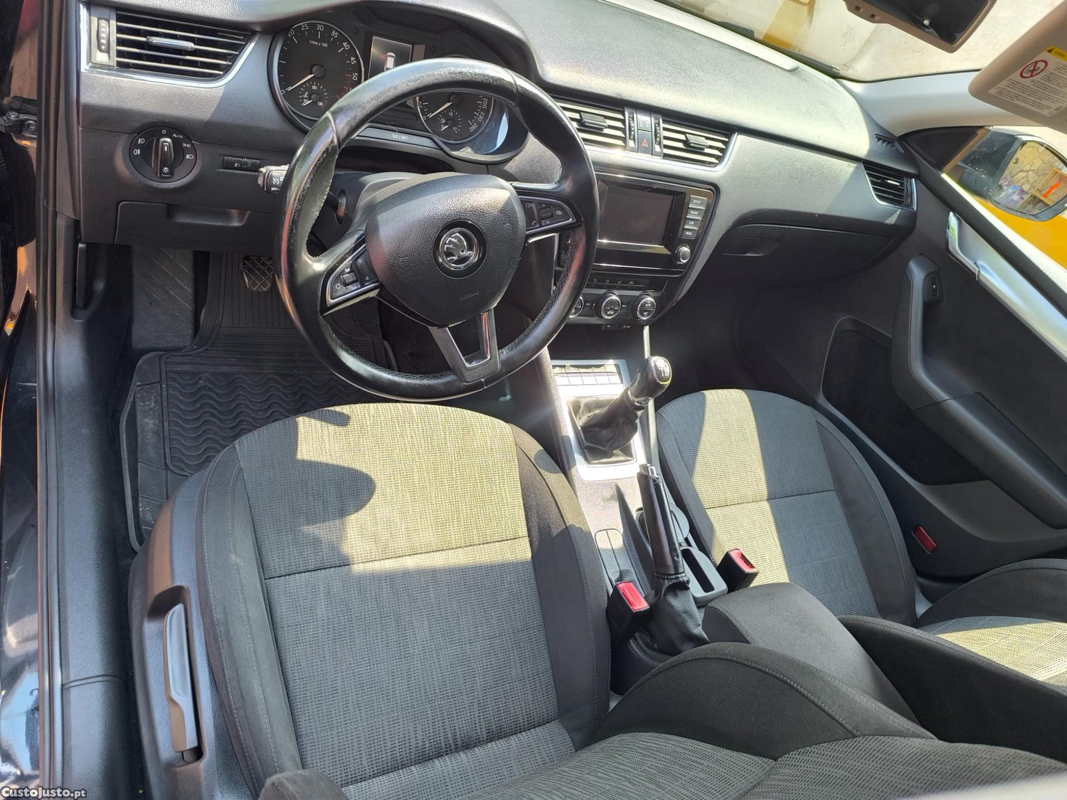 Skoda Octavia Break 1.6 Tdi — fotografia 5