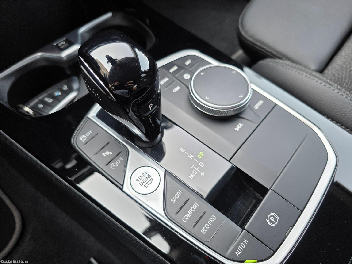 BMW 216 d Line Sport — fotografia 11