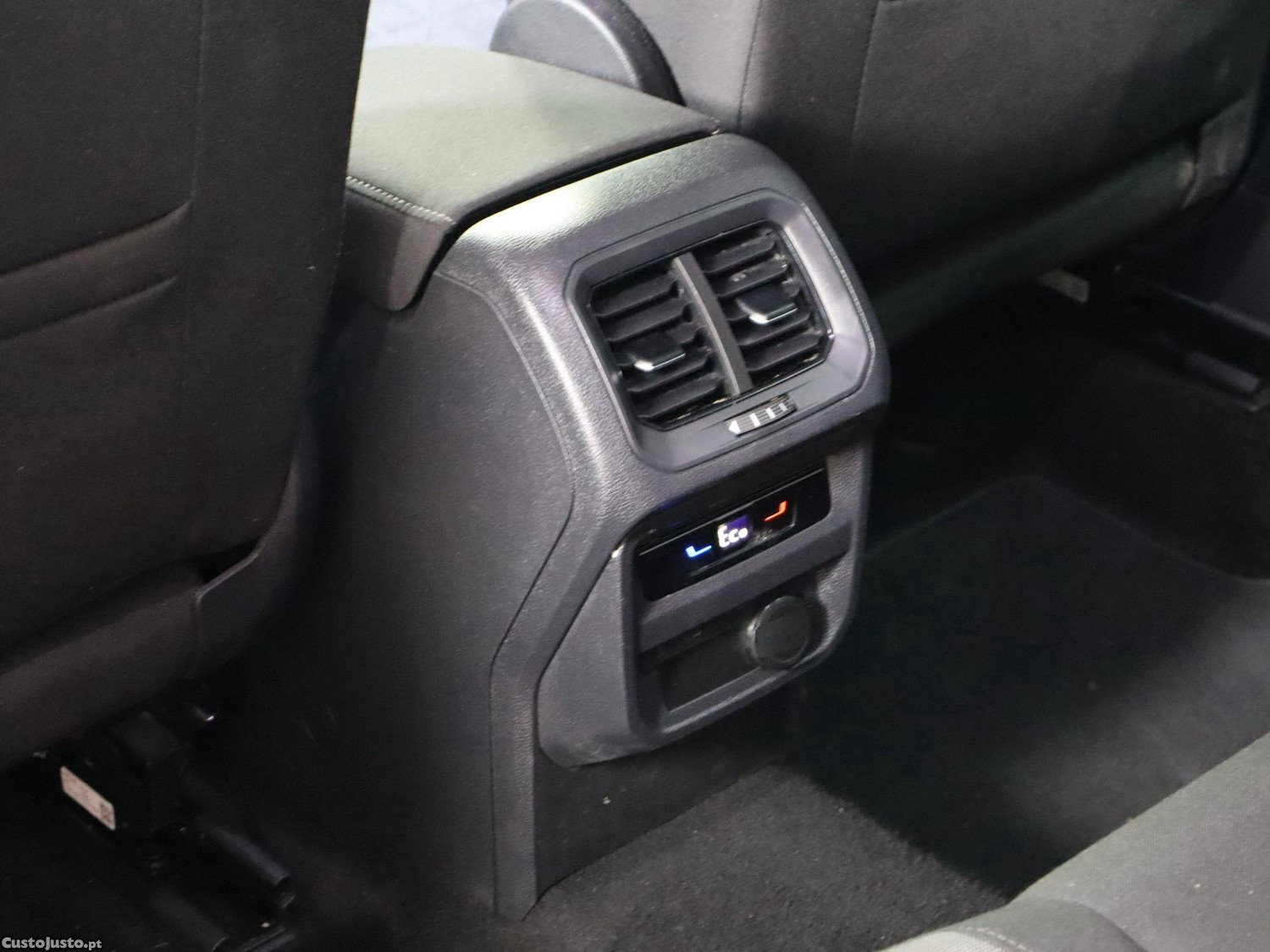 Volkswagen Tiguan 1.4 TSI eHybrid Life DSG — fotografia 14