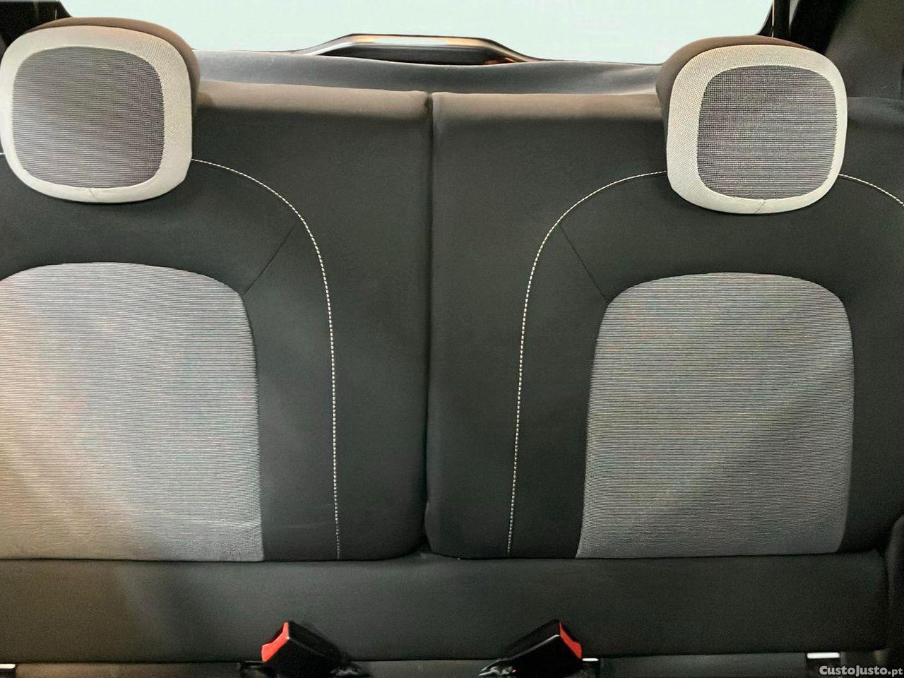 Renault Twingo 1.0 SCe Dynamique — fotografia 8