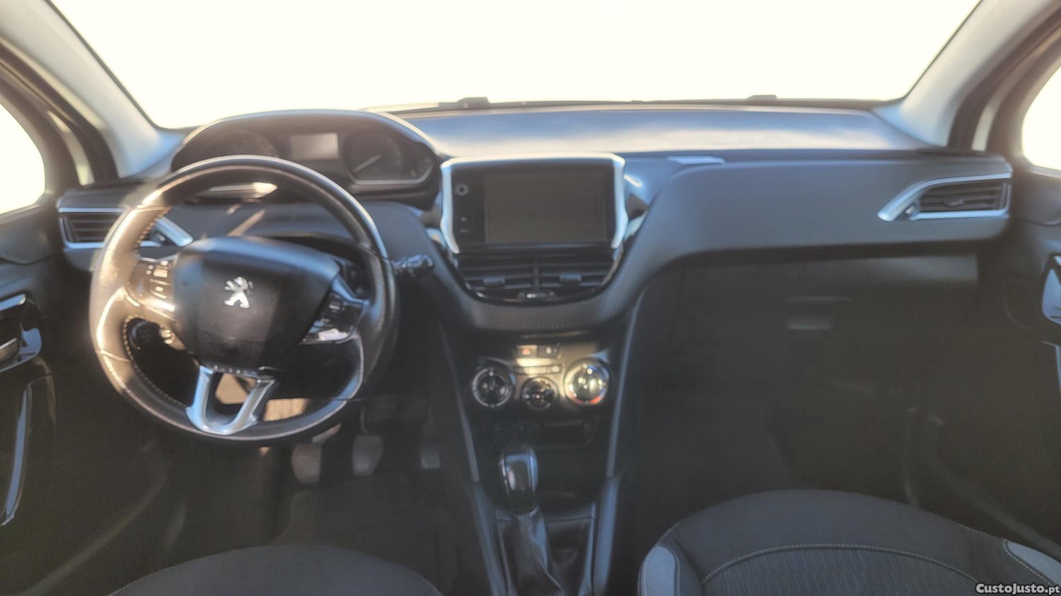 Peugeot 208 1.2 VTI 82 CV 83697KM — fotografia 9