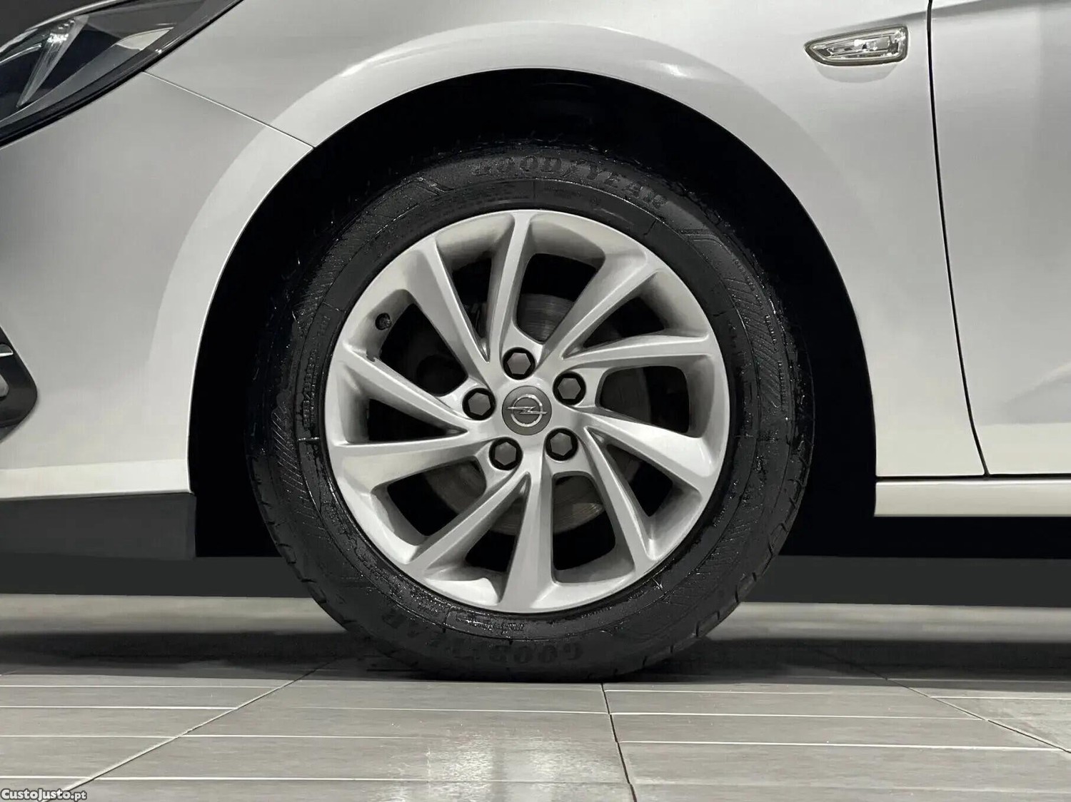 Opel Astra 1.5 D Business Edition S/S — fotografia 2