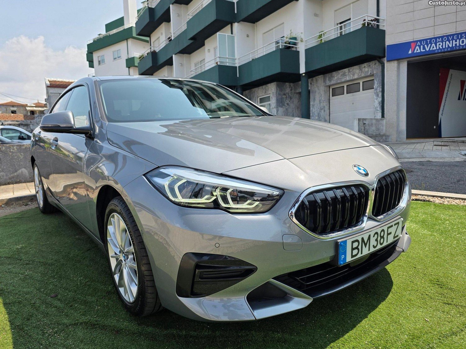 BMW 216 d Line Sport — fotografia 25