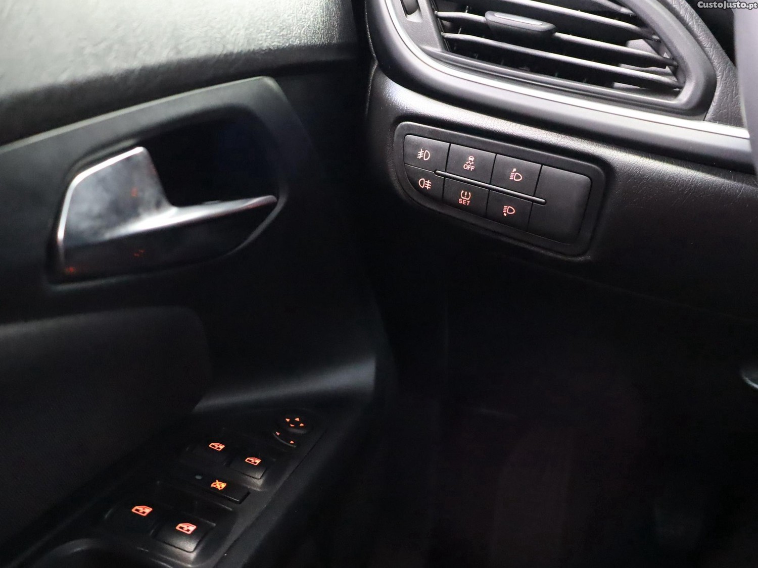 Fiat Tipo 1.3 M-Jet Mirror — fotografia 6