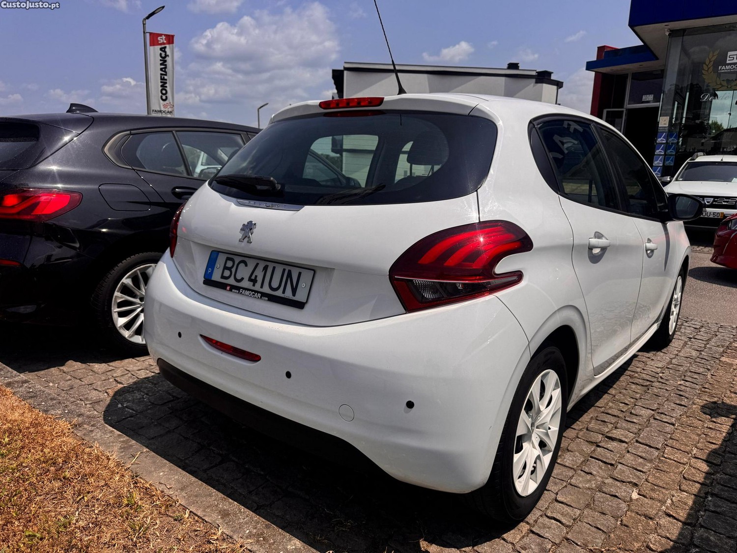 Peugeot 208 1.0 VTi Access — fotografia 10