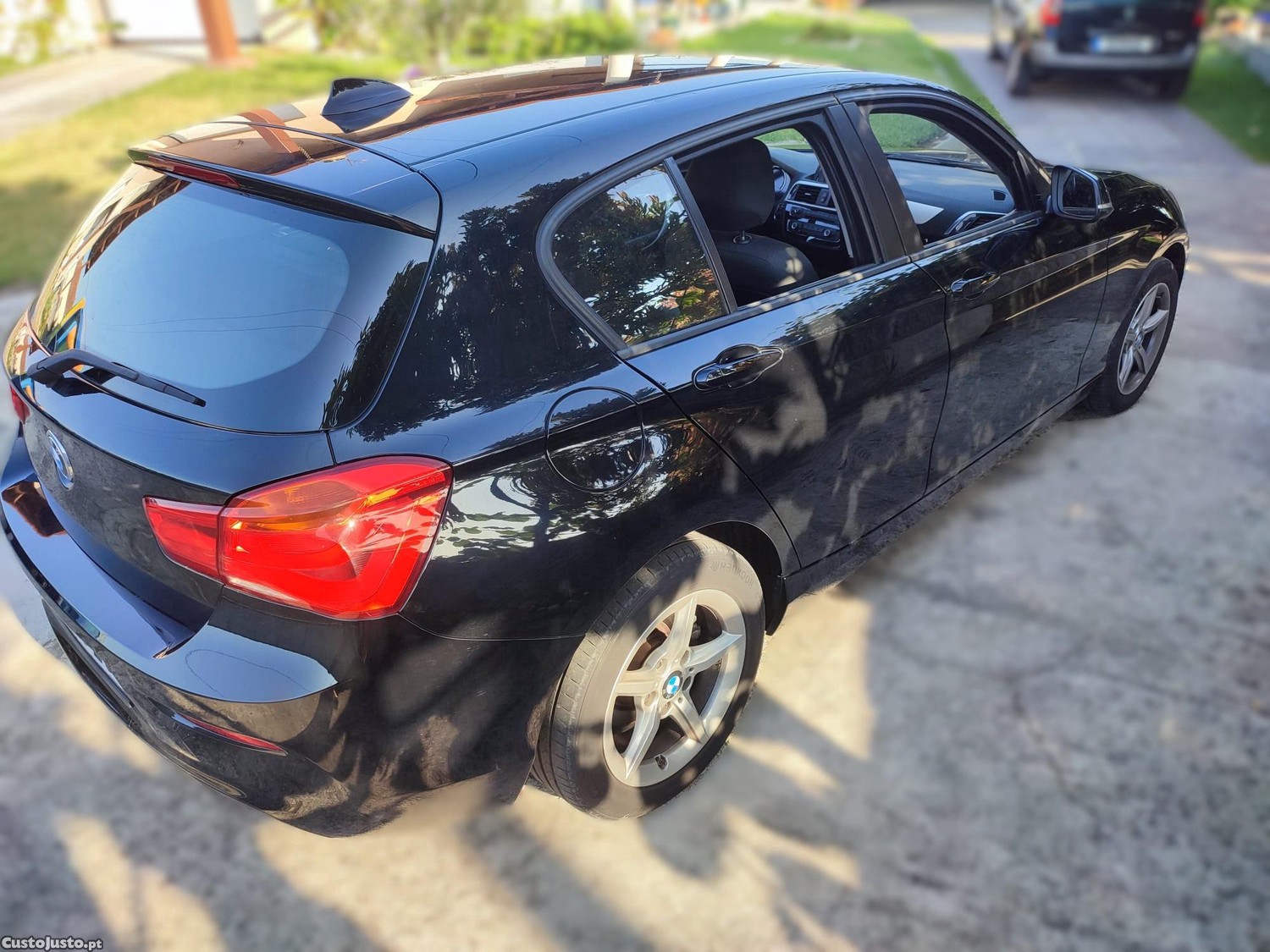 BMW 116 Advantage — fotografia 2