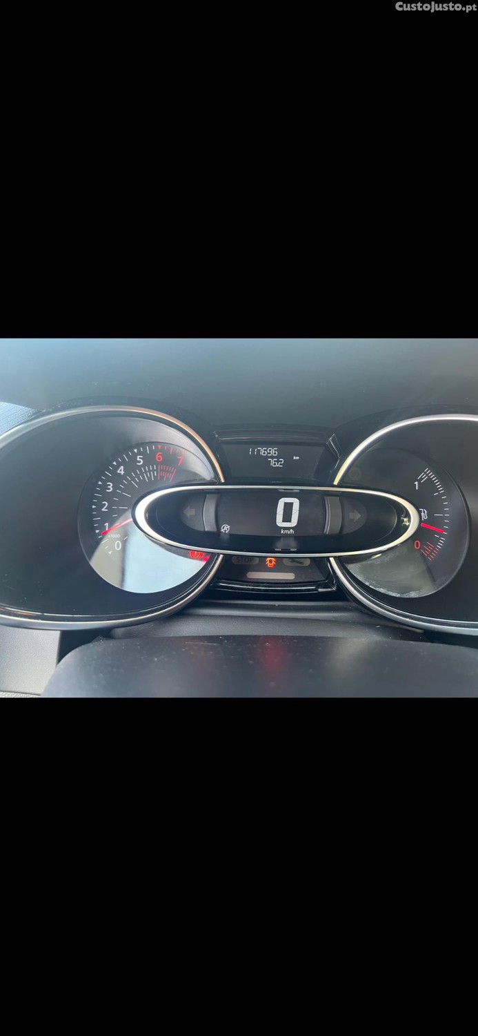 Renault Clio BOSE 2019 — fotografia 4