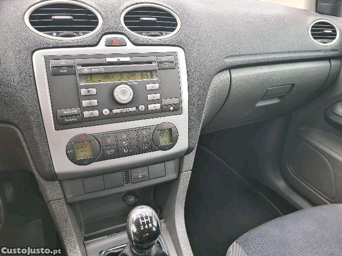 Ford Focus mto económico — fotografia 6
