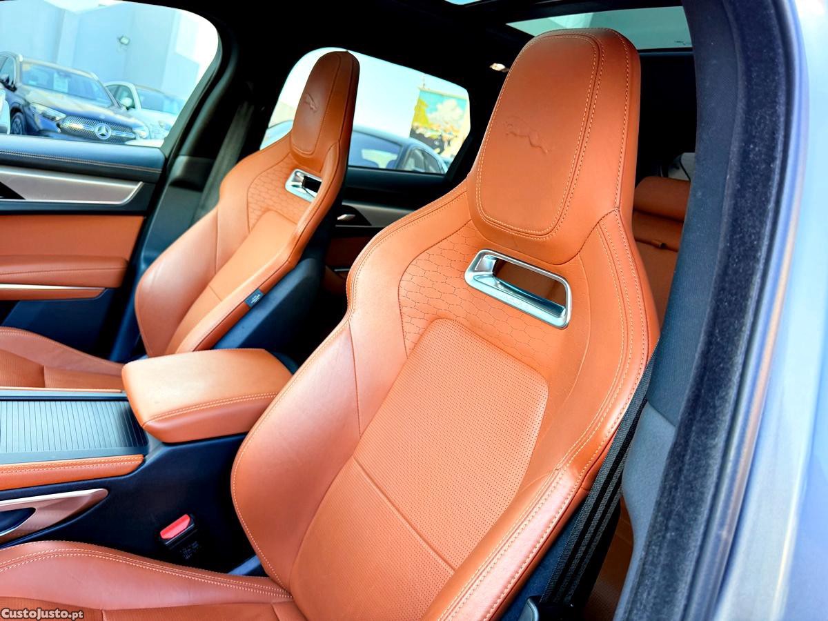Jaguar F-Pace P400e R-Dynamic — fotografia 37