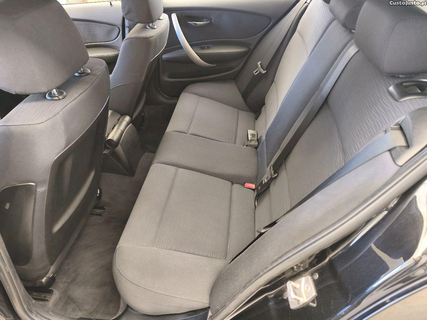 BMW 118 d — fotografia 4