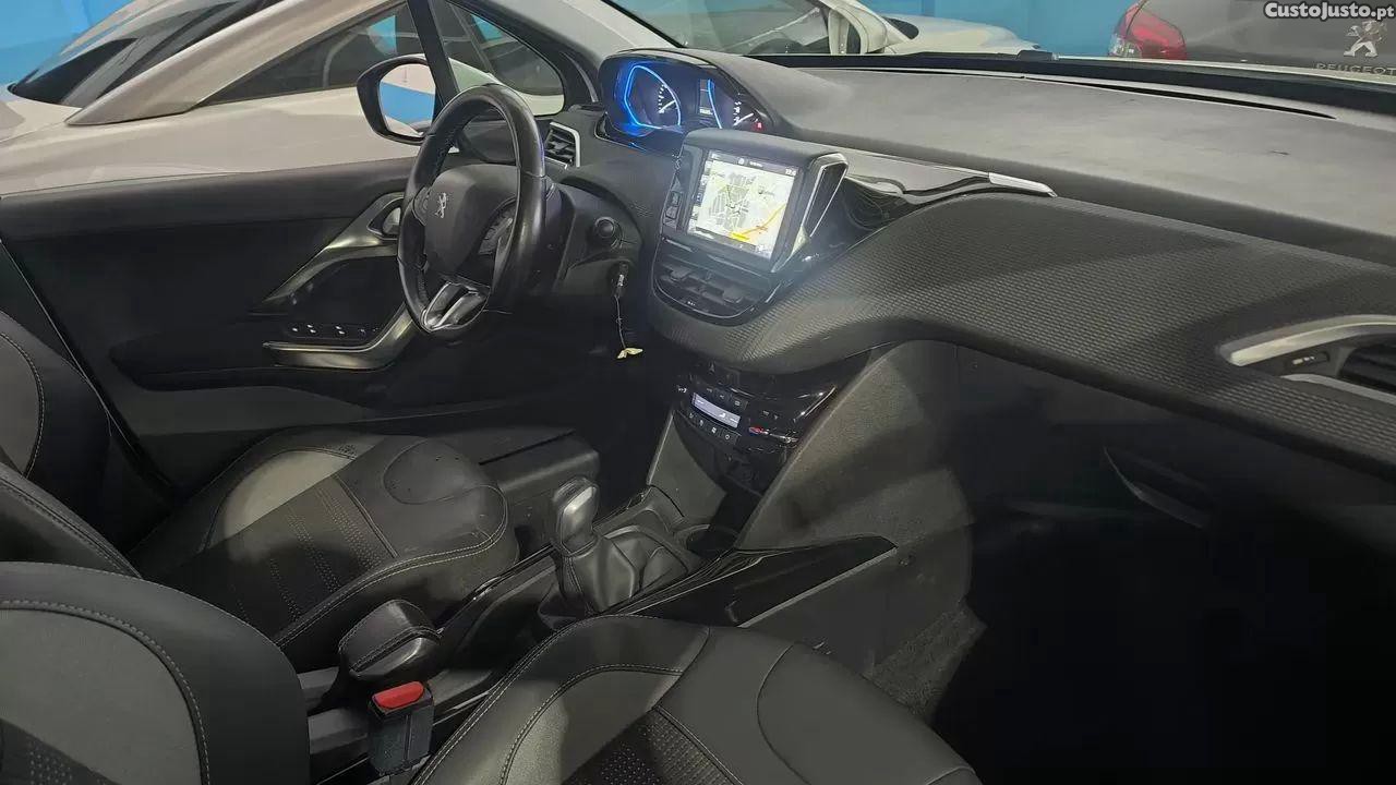 Peugeot 2008 1.2 puretech allure — fotografia 4