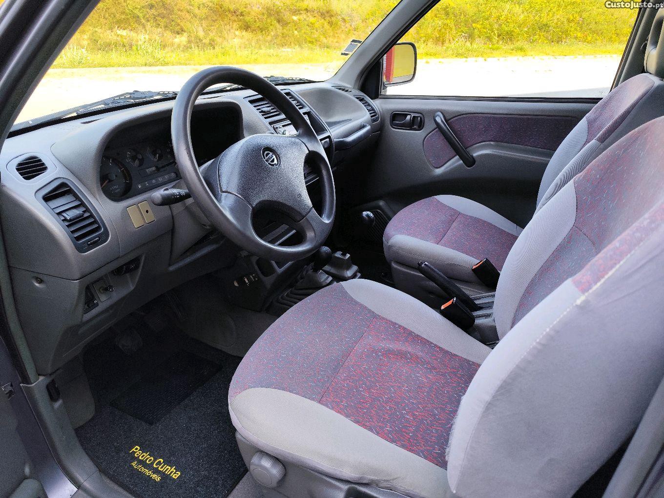 Nissan Terrano II — fotografia 5