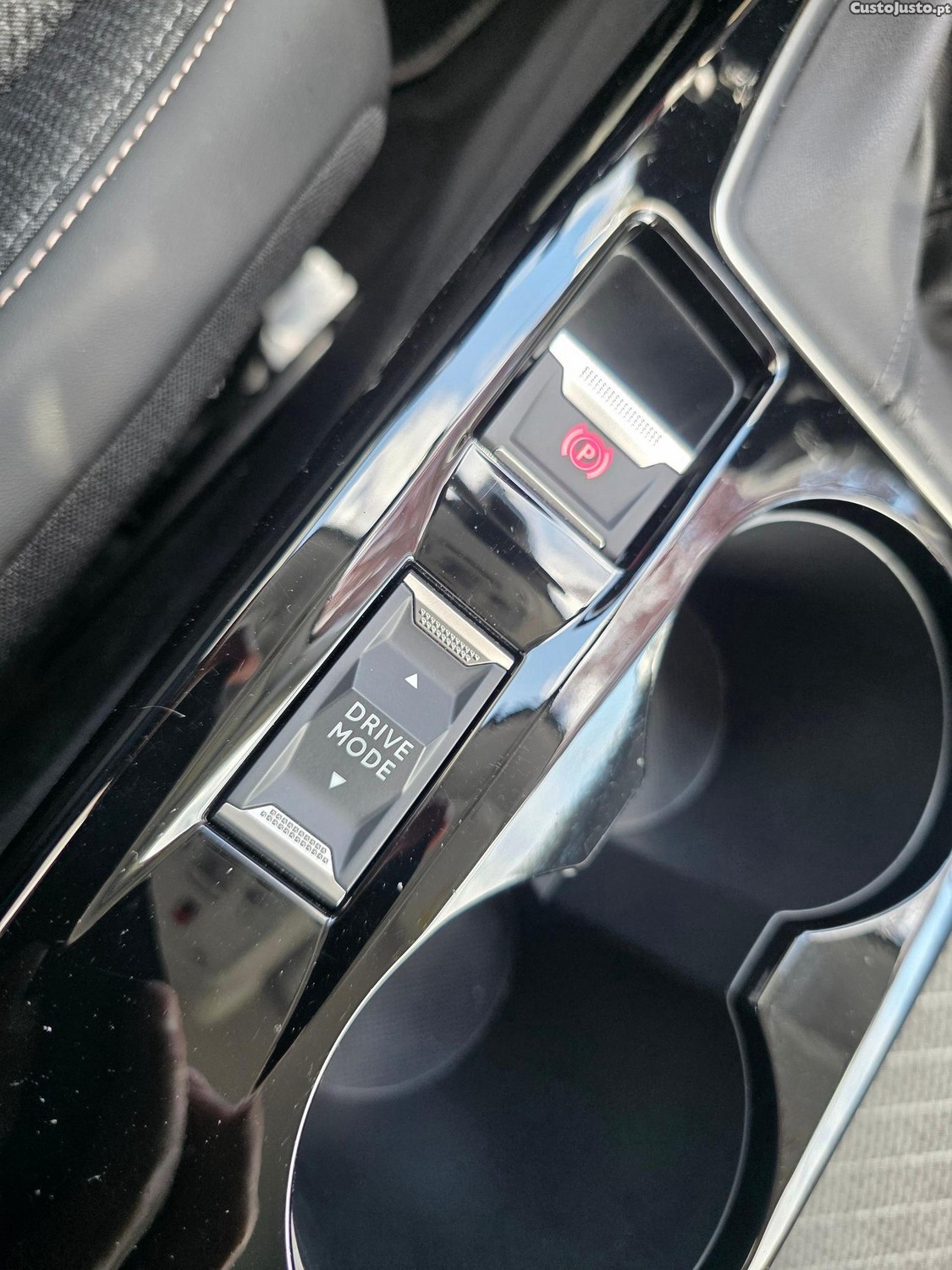 Peugeot 208 1.2 PureTech Allure Pack — fotografia 12