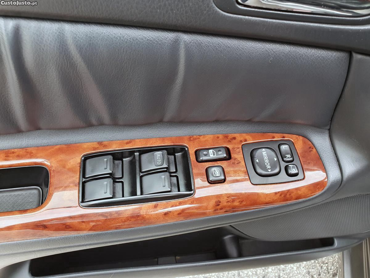 Toyota Camry 2.4 VVT-i XLE — fotografia 5