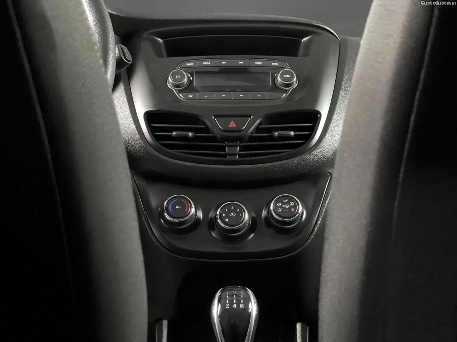 Opel Karl 1.0 — fotografia 4