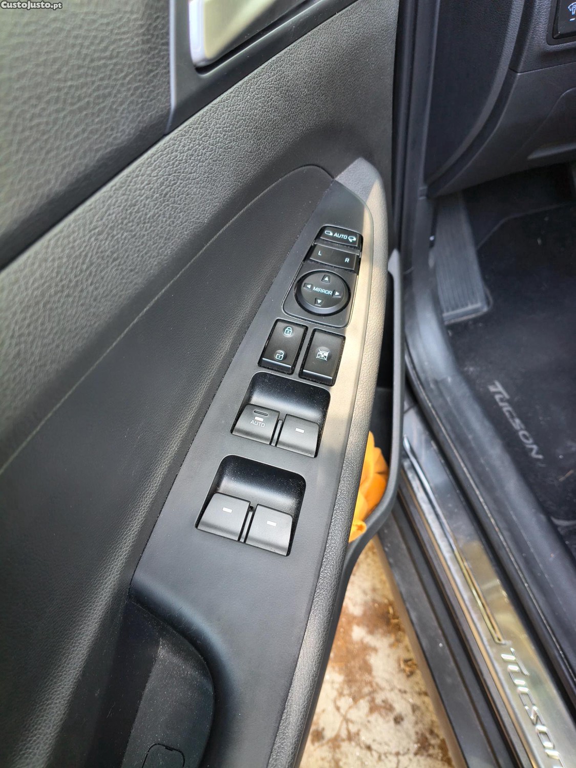 Hyundai Tucson Premium dct 1.7 141cv — fotografia 4