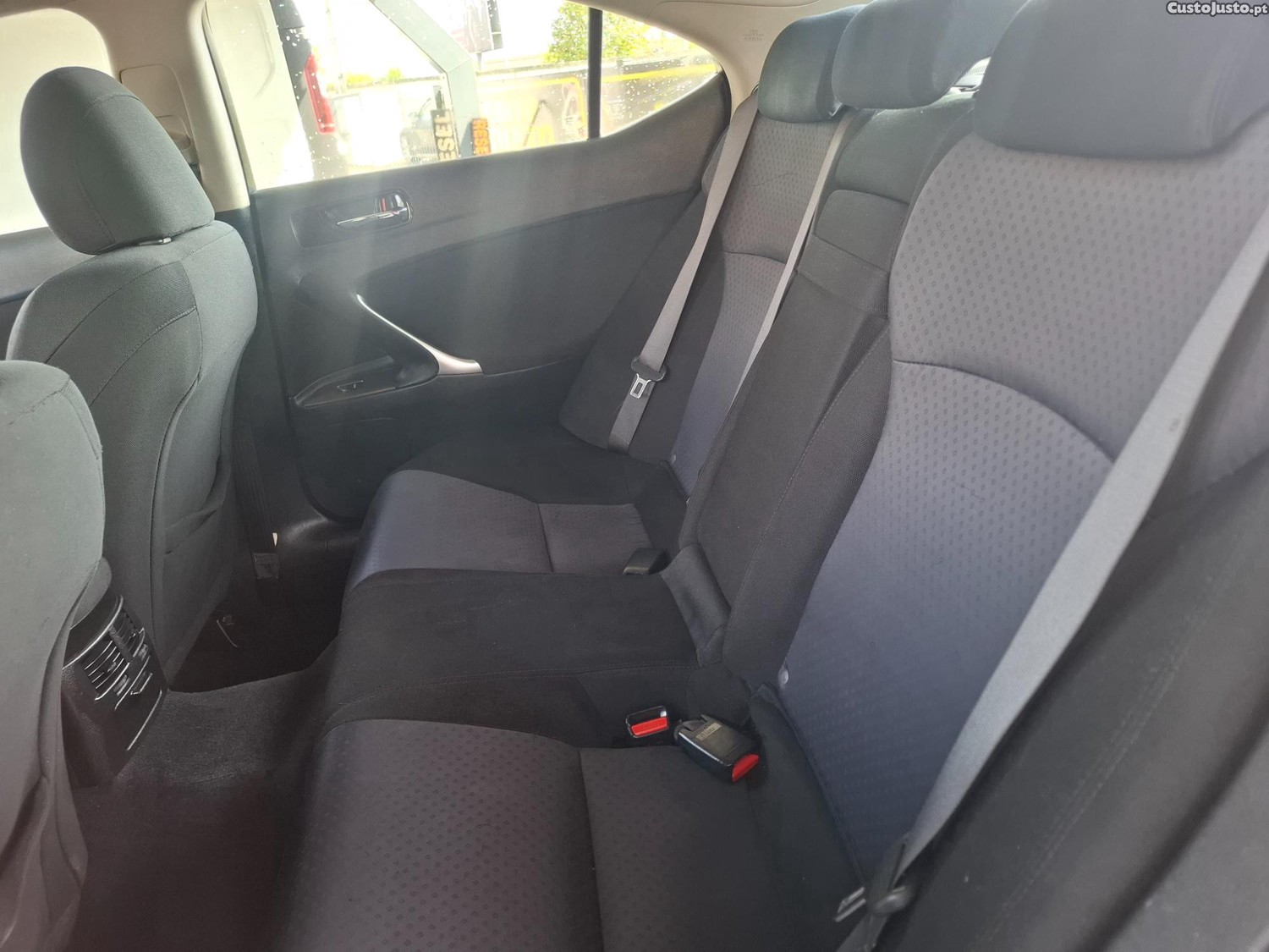 Lexus IS DIESEL BASEII EXCLUSIVE 175CV — fotografia 8