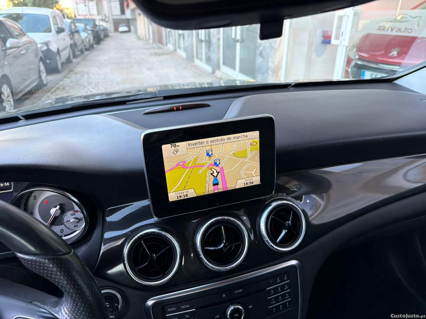 Mercedes-Benz CLA 180 CDi Urban — fotografia 6