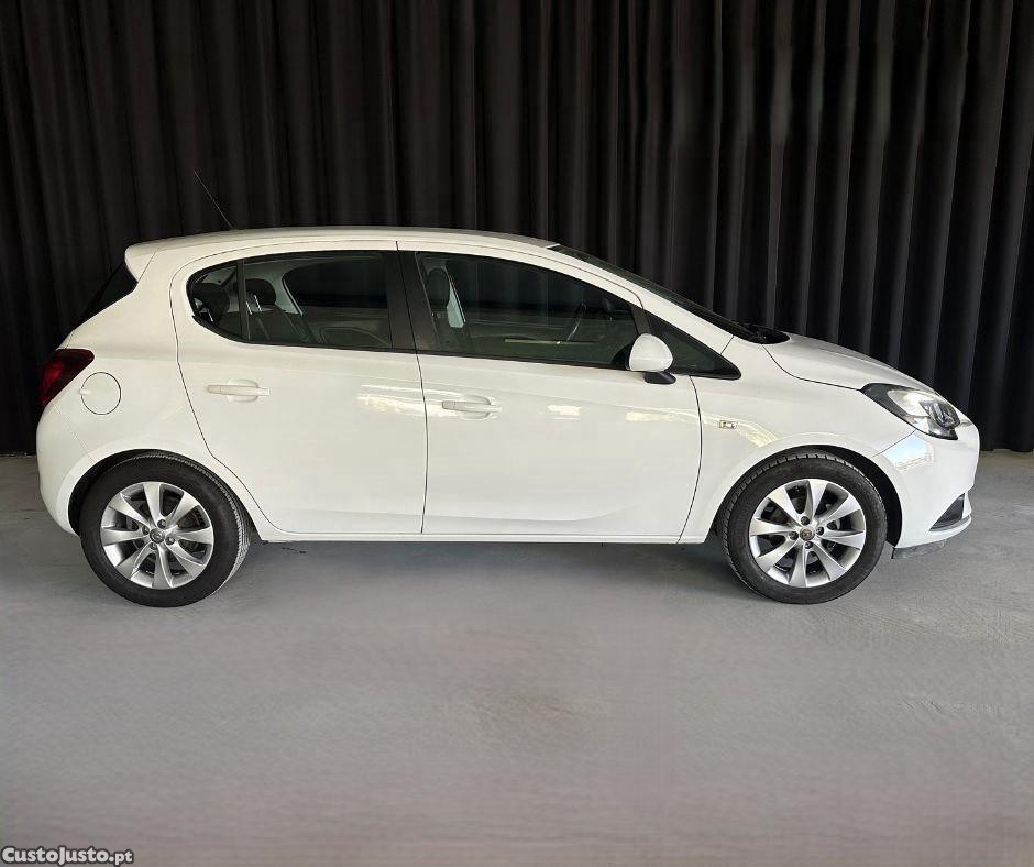 Opel Corsa 1.4 Easytronic — fotografia 12