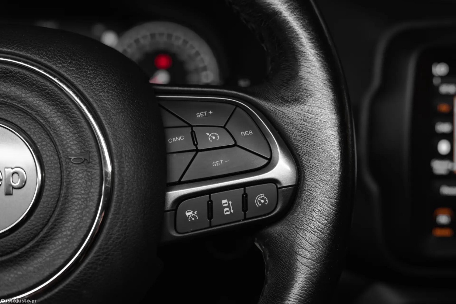 Jeep Renegade 1.0 T Limited — fotografia 2