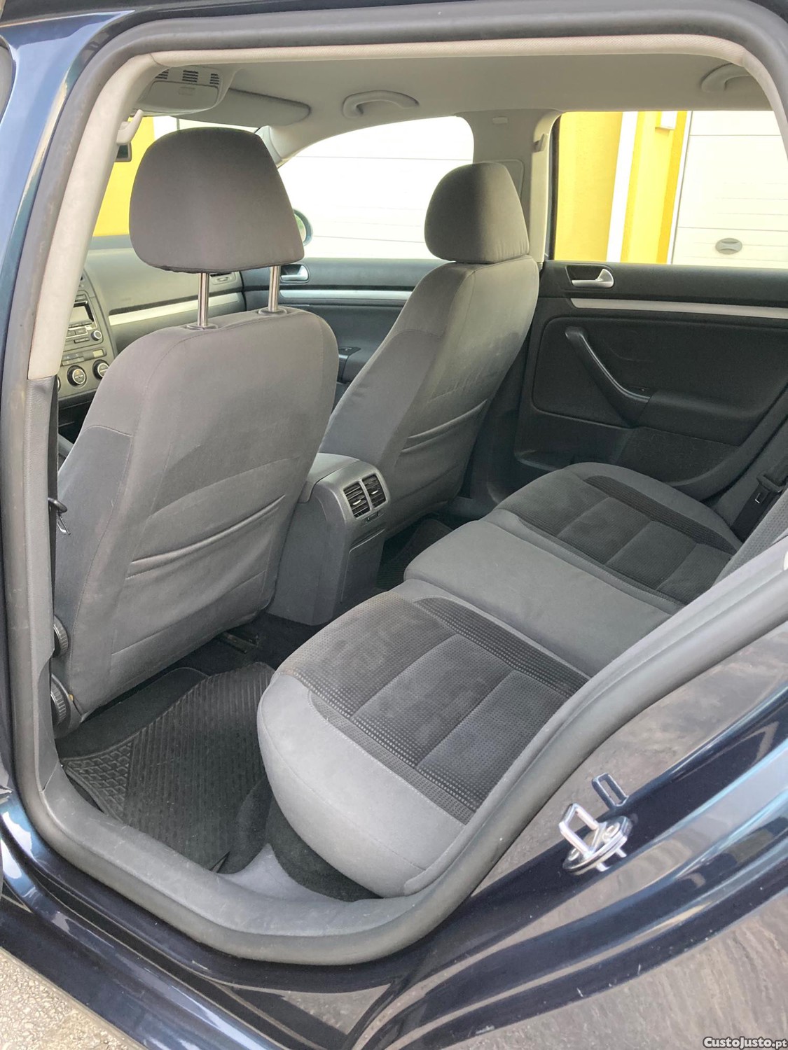 Volkswagen Golf 1.9 TDI Blue Motion — fotografia 6