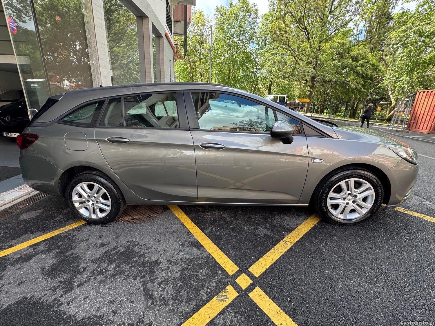 Opel Astra Sports Tourer 1.6 CDTi Cosmo S/S — fotografia 22