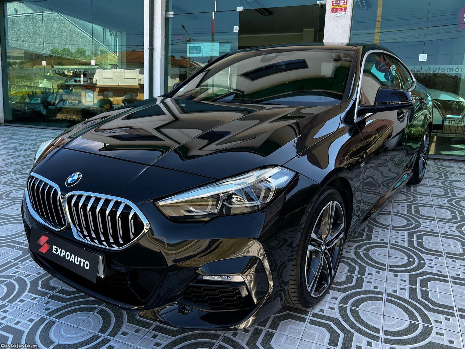 BMW 216 216 Gran Coupé D Pack M - 21 — photo 3
