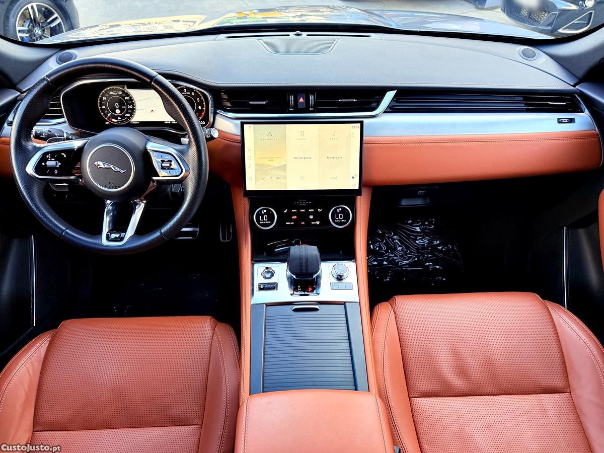 Jaguar F-Pace P400e R-Dynamic — fotografia 51