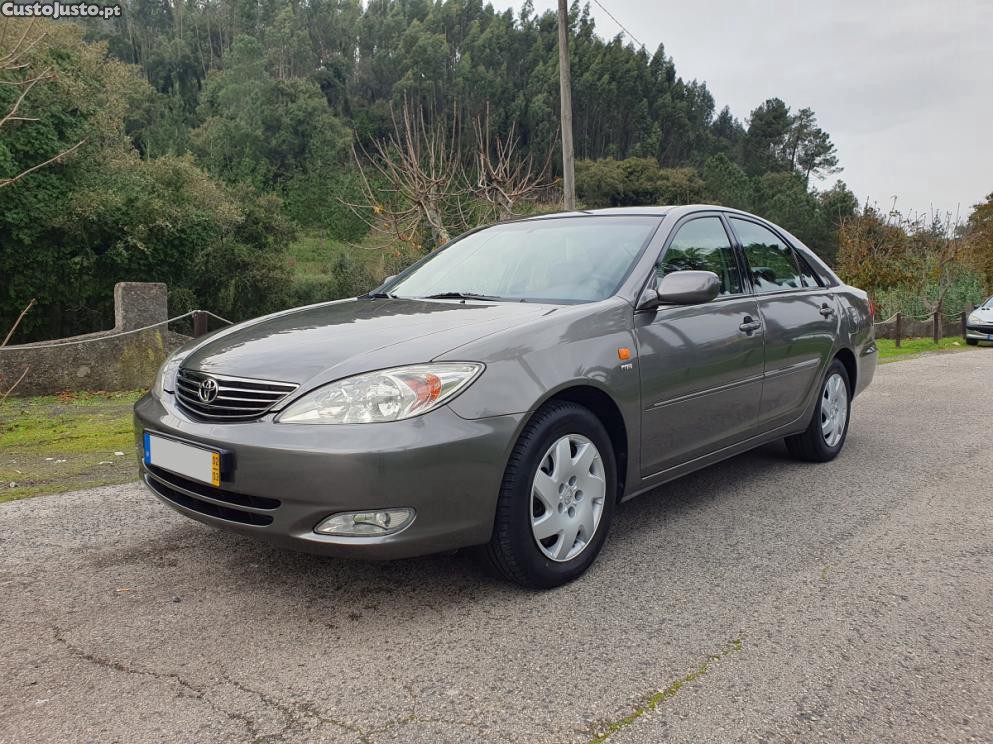 Toyota Camry 2.4 VVT-i XLE — fotografia 11