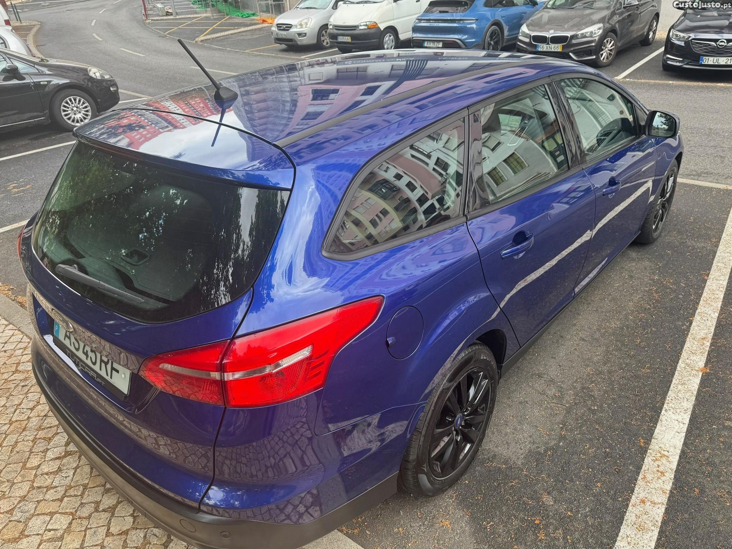 Ford Focus SW 1.5 EcoBlue S&S TITANIUM — fotografia 19