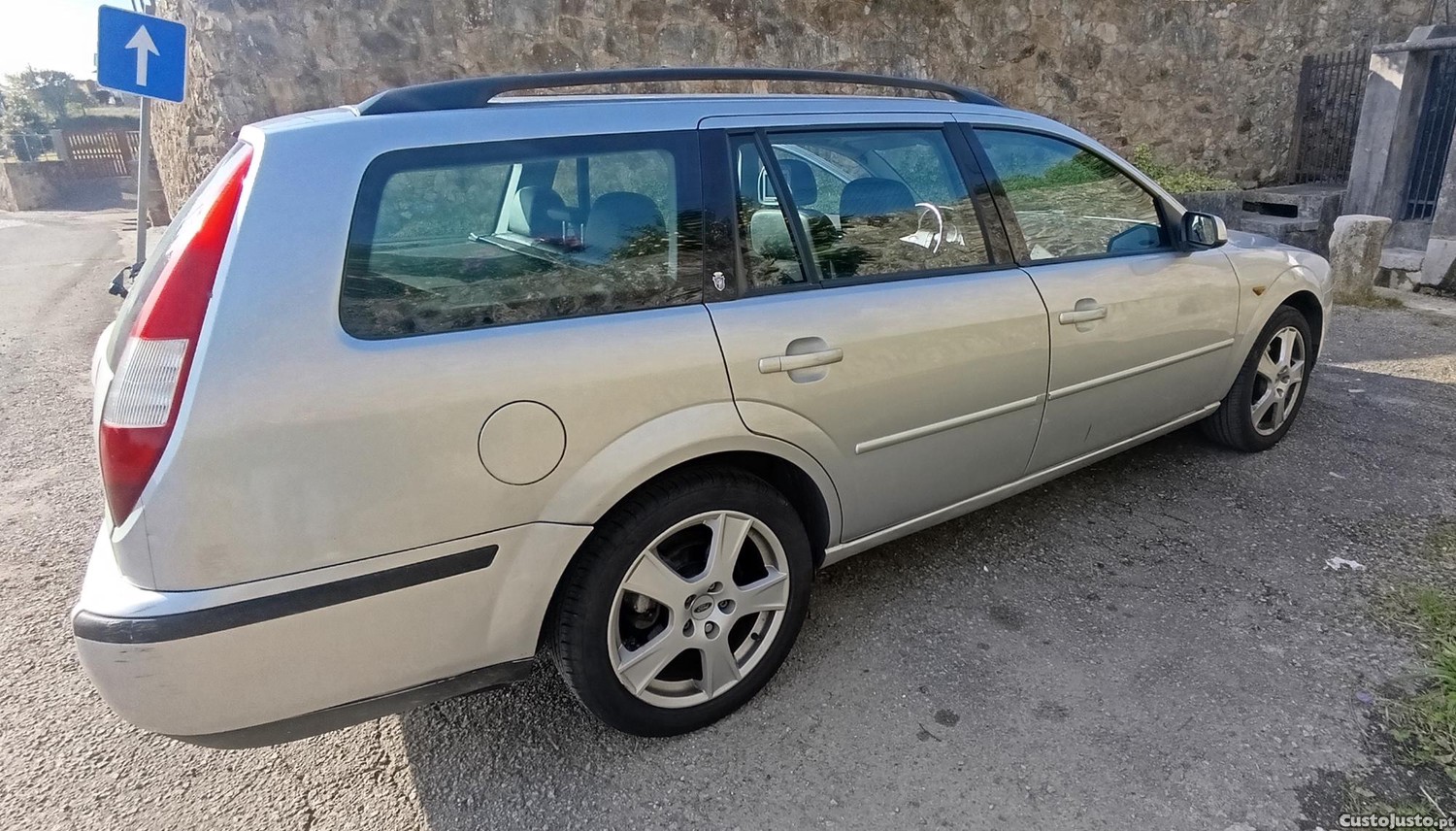 Ford Mondeo 2.0 Ghia - 02 foto 2